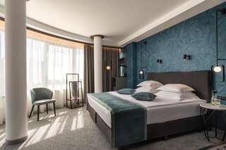 Отель Rosslyn Central Park Hotel Sofia София Улучшенный номер с панорамным видом-1